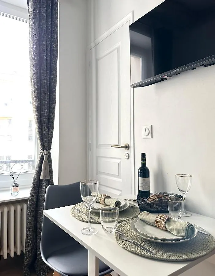 1587 - Cozy Apartment In Paris